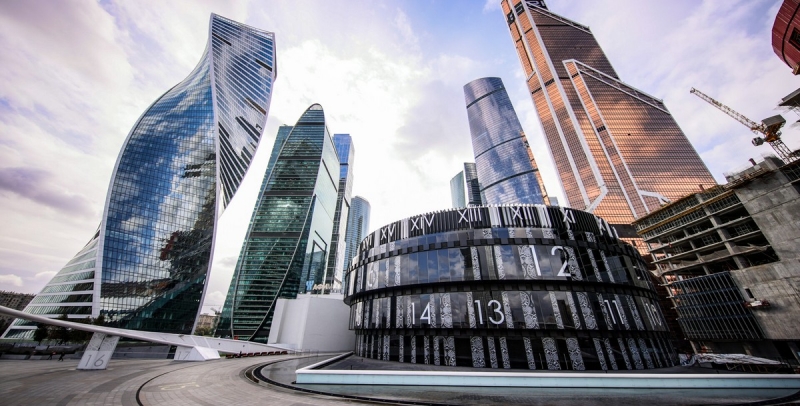 Перераспределение в пользу богатых: как РФ вышла в лидеры по неравенству