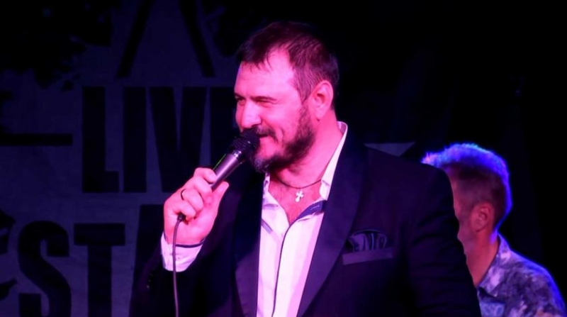 Появились подробности состояния избитого экс-солиста группы "Лесоповал"