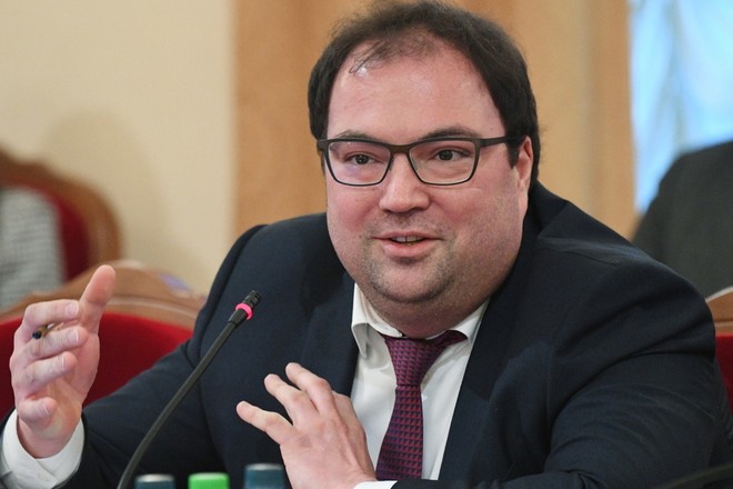 Путин пошутил над министром во время совещания